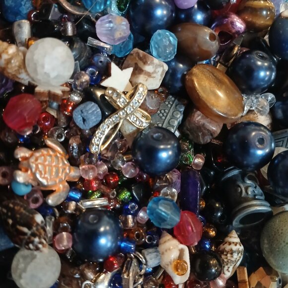 Accessories - The Raven's Clutch Mystery Confetti 1/3 Cup Scoop